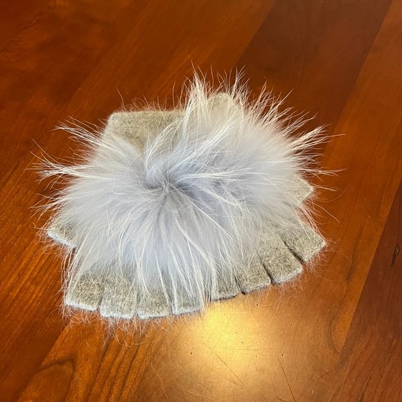 Fingerless Gloves (Linda Richards New York) - Picture 1 of 5
